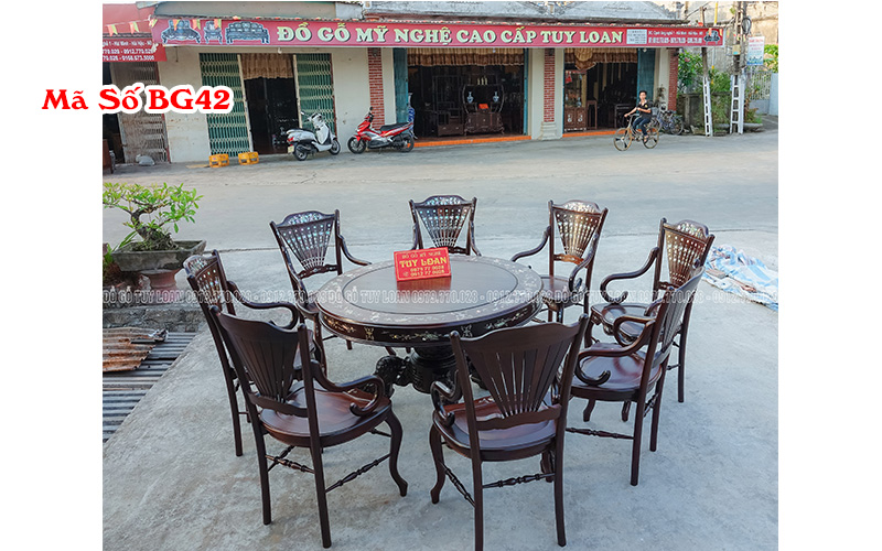 Bàn Ghế Phòng Ăn Gỗ Gụ - Bàn Ghế Ăn Rẻ Quạt | Đồ Gỗ Tuy Loan